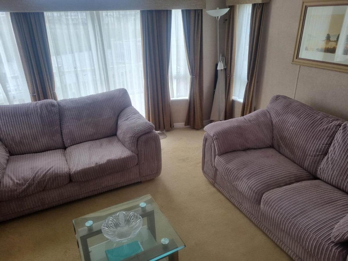 فندق 6 Berth Deluxe Ml7 On The Golden Palm شابيل سانت ليوناردز المظهر الخارجي الصورة